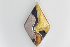 Oktober; herfst, overvloed, verval (4,1 x 2,2 cm)