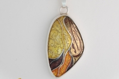 Augustus; warmte, rijkdom, overvloed (3,7 x 2 cm)