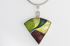 Juni; blad, aarde, groei (3,1 x 3.7 cm)